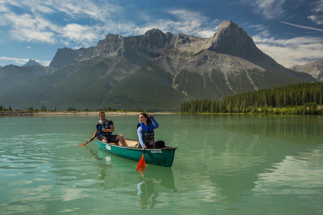 By Canadian Rockies Vacation Apartment *